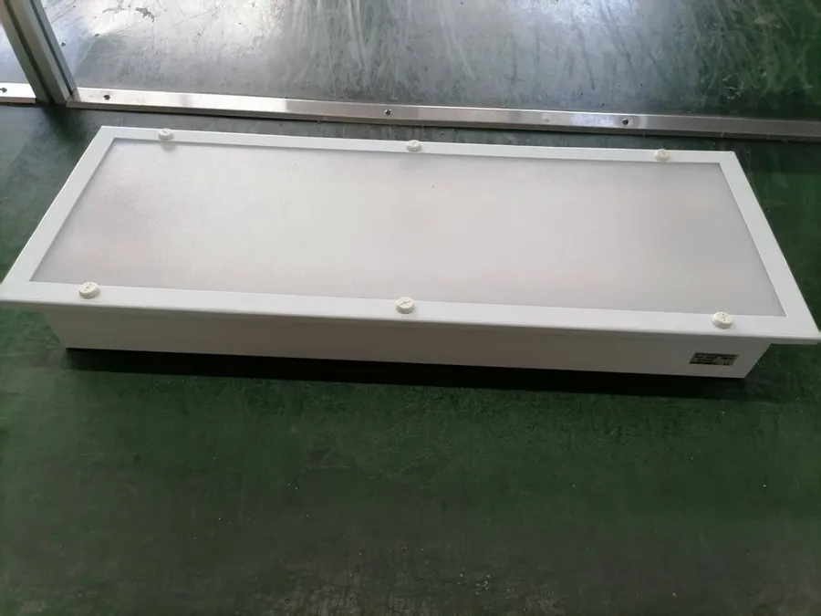 Fluorescent ceiling light without lamp