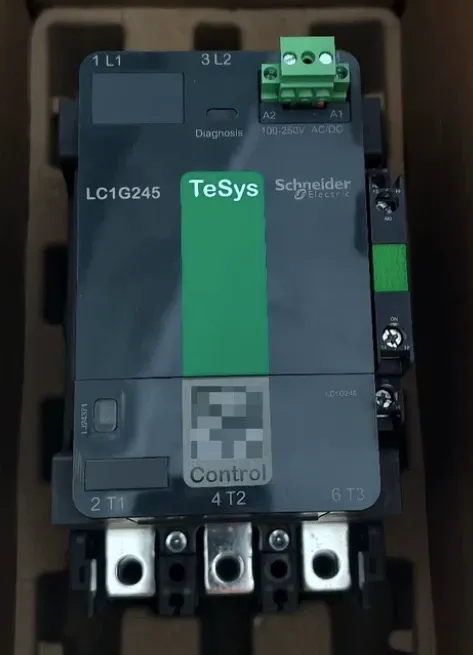 Contactor TeSys Giga LC1G245KUEC, 245A 3P, 100-250V AC/DC Coil